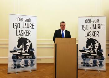 DSB-Präsident Ullrich Krause eröffnet den Lasker-Festakt