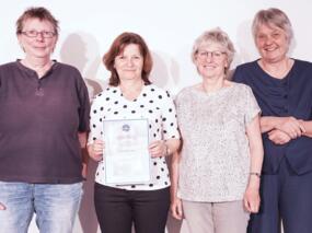 Beste Frauen v.l.n.r. Sabine Schoknecht (2. Platz), WIM Constanze Jahn (1. Platz), Antje-Christine Krüger (3. Platz), DSB-Präsidentin Ingrid Lauterbach