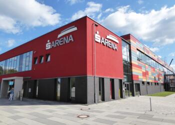 Spielort der Meisterschaft ist die Sparkassen-Arena in Göttingen