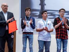ECU-Präsident Surab Asmaiparaschwili, Luca Moroni jr. (Platz 4 U18), Ashot Parvanjan (Platz 5 U18) und Zhandos Agmanow (Kasachstan, Platz 6 U18)