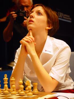 Nachdenklich bei den Chess Classic Mainz 2002
