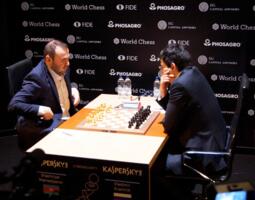 Schachrijar Mamedjarow und Wladimir Kramnik