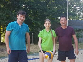 Jewgenij Romanow, Maja Buchholz und Bernd Vökler Sieger beim Volleyball