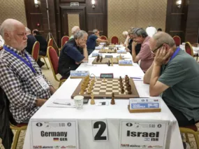 Arndt Miltner (Deutschland) gegen Yehuda Grünfeld (Israel)