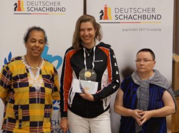 Kategorie 50+ Frauen: Britta Leib (3.), Anita Stangl (1.) und Andrea Hafenstein (2.)