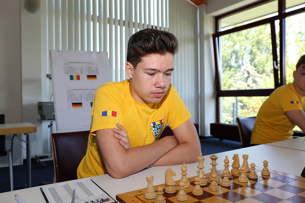 Deutschland Fuhrt Nach Dem Ersten Tag 4 2 Gegen Rumanien Deutscher Schachbund Schach In Deutschland
