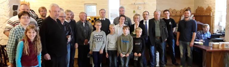 Die Bürgermeisterin der Bergstadt Ehrenfriedersdorf, Frau Silke Franzl (in der Bildmitte) eröffnete zum 3. Mal das „Saubergblitz“ des BSV Ehrenfriedersdorf am 28.10.2018